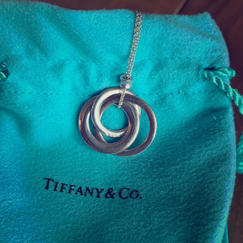 Tiffany 1837 Interlocking Circles Pendant.
